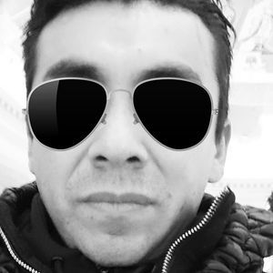 Meet your Posher, Carlos